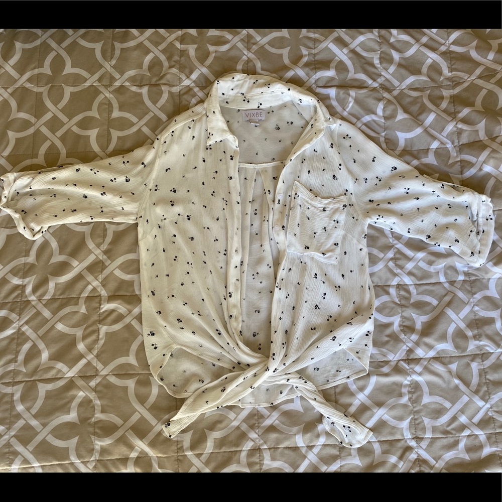 3/4 sleeve button down/tie front top